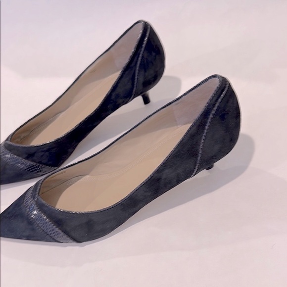 Ellen Tracy Black Flats & Loafers Sleek Design - Picture 9 of 11